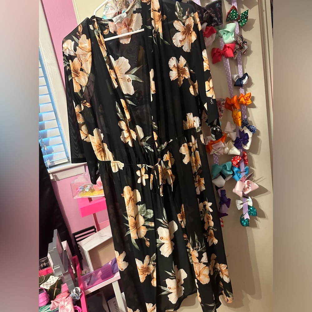 Floral sheer tie front kimono